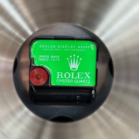 DAYTONA Wall Clock Yellow gold bezel insert and black gray face dial🔥 - Picture 4 of 6